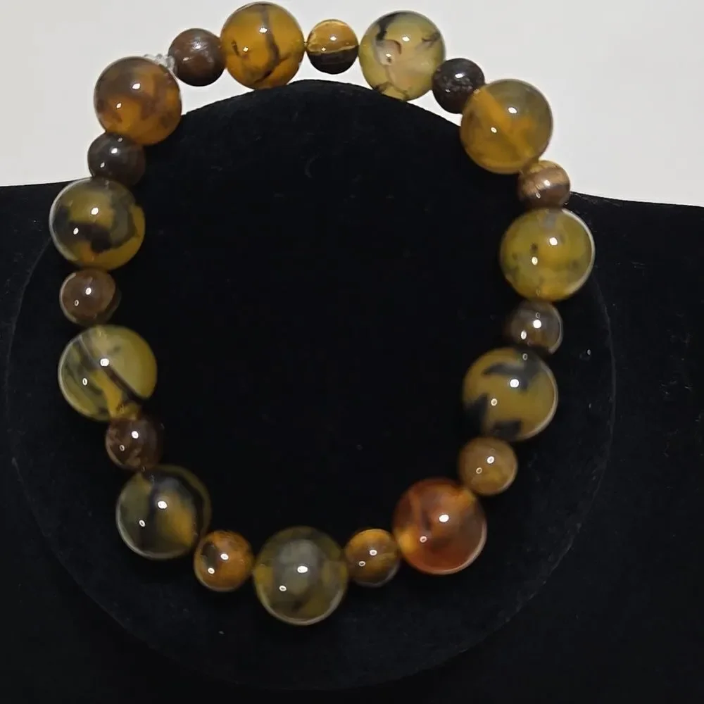 Dragon Vein Agate Bracelet